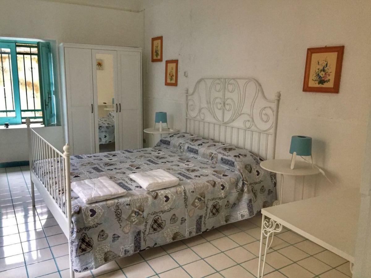 Bed and Breakfast Le Chiazzette Acireale Exterior foto